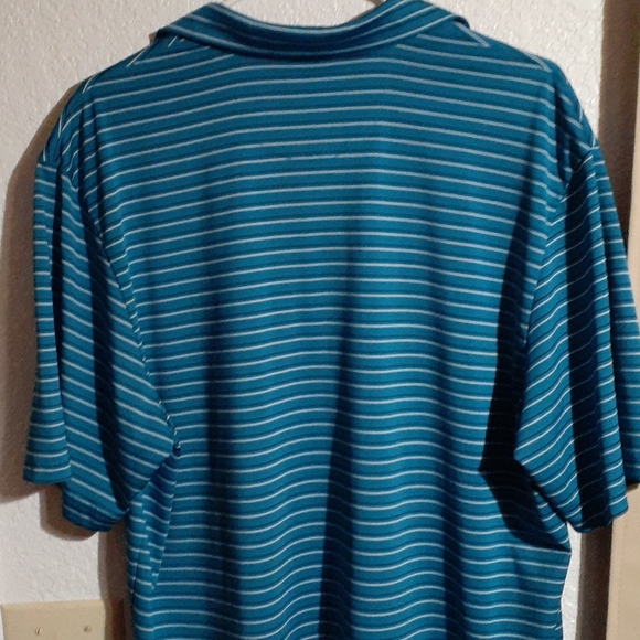 Shirt, short sleeve, large, blue w/stripes - Picture 2 of 3